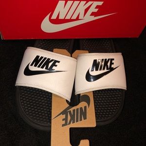 Nike slides